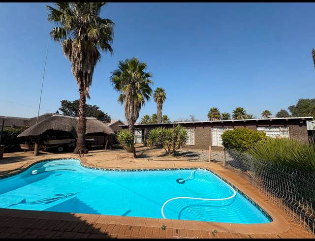 3 BEDROOM HOUSE FOR SALE IN ARCON PARK